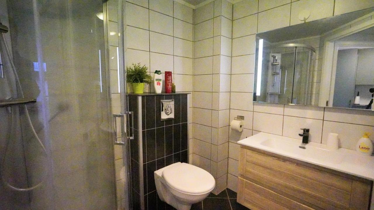With Two Bedrooms And Parking Apartment